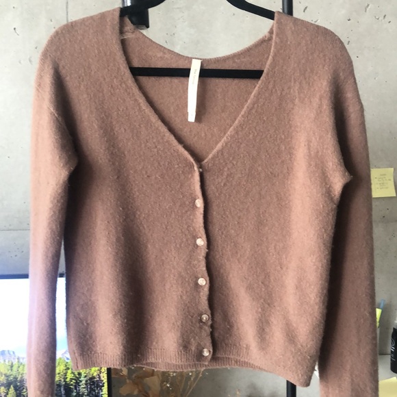 Aritzia the group by babaton - lounge cardigan - Picture 3 of 7